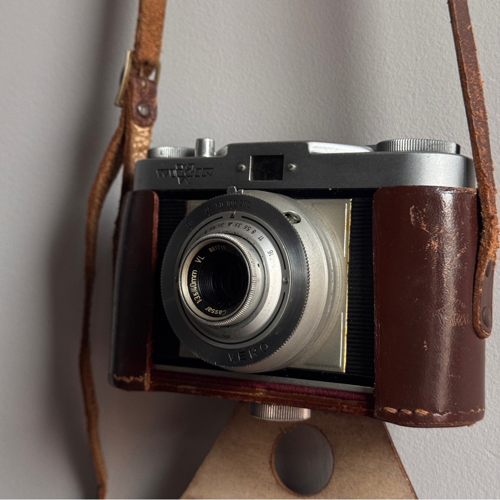 Vintage Edixa Wirgin 35mm Film Camera – German-Made with Original Leather Case